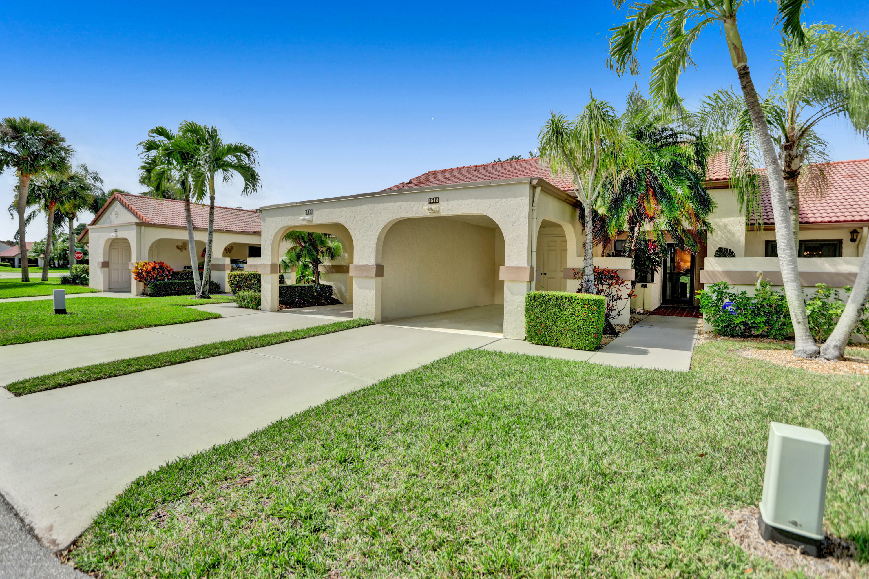 Property Photo:  5518 Parkwalk Circle E  FL 33472 