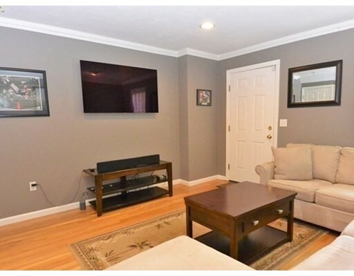 Property Photo:  5 Floyd Street 5  MA 02453 