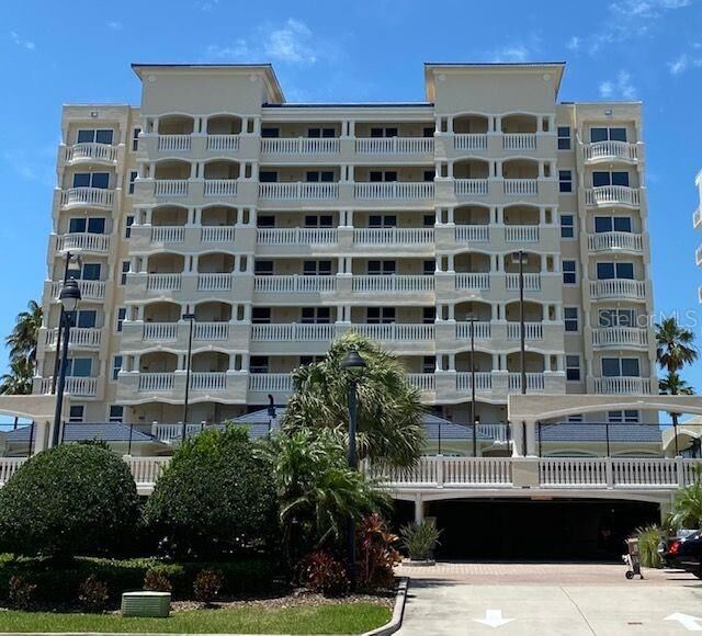 Property Photo:  1370 Gulf Boulevard 302  FL 33767