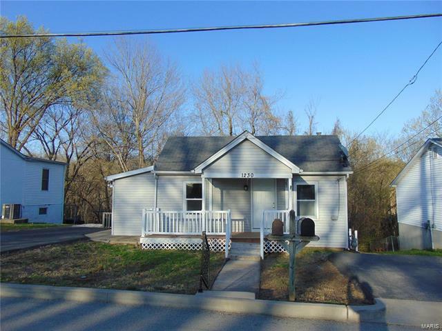 Property Photo: 1230 Crystal Heights 63019