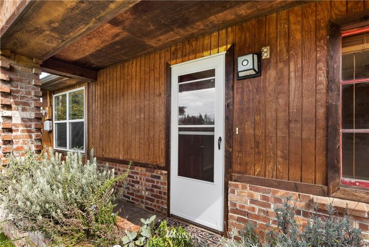 Property Photo: 12907 Waller Road E WA 98445
