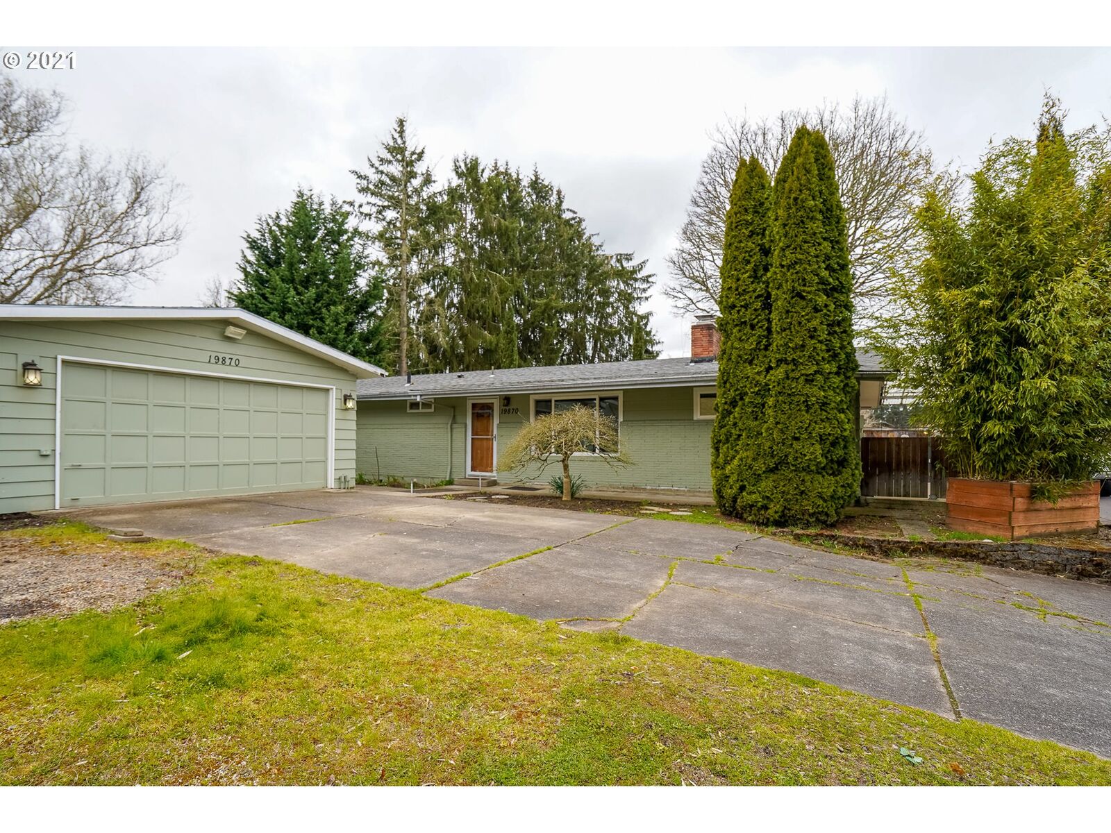 Property Photo: 19870 SW Walquin Ct OR 97078