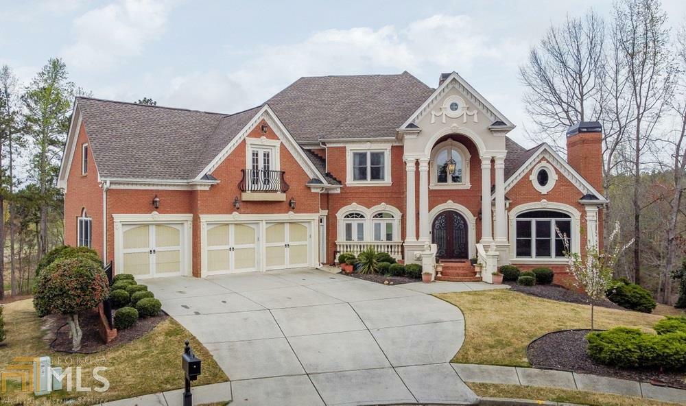 Property Photo: 4924 Brendlynn Dr GA 30024