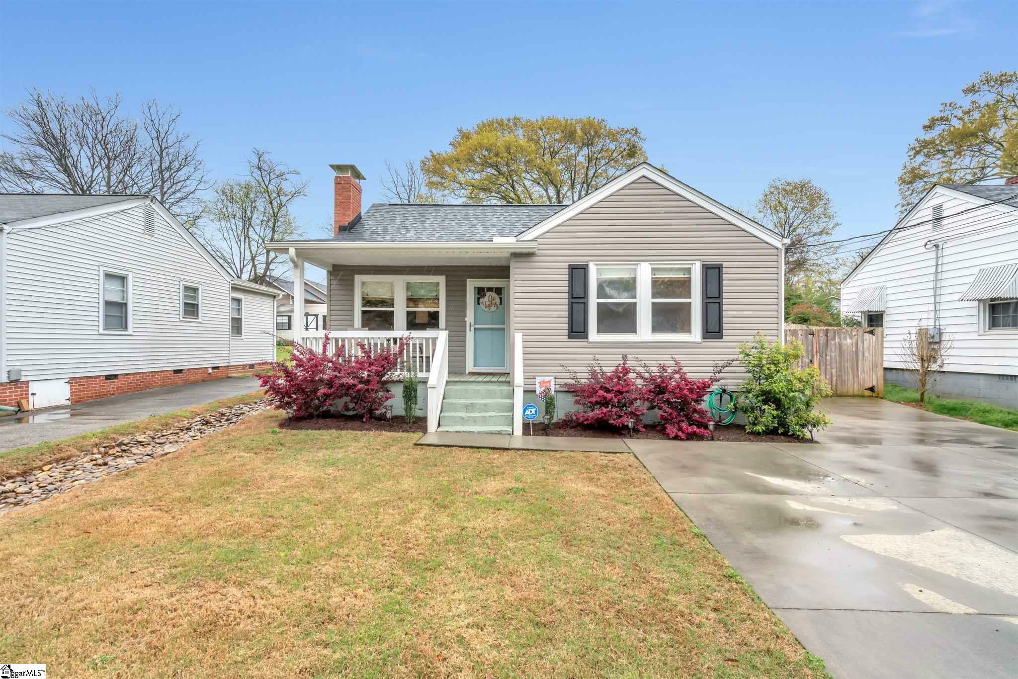 Property Photo:  17 Cumberland Avenue  SC 29607 