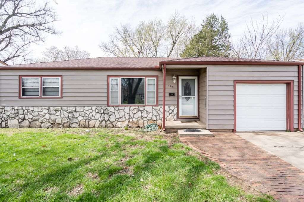 Property Photo:  169 Wire Ave  KS 67060 