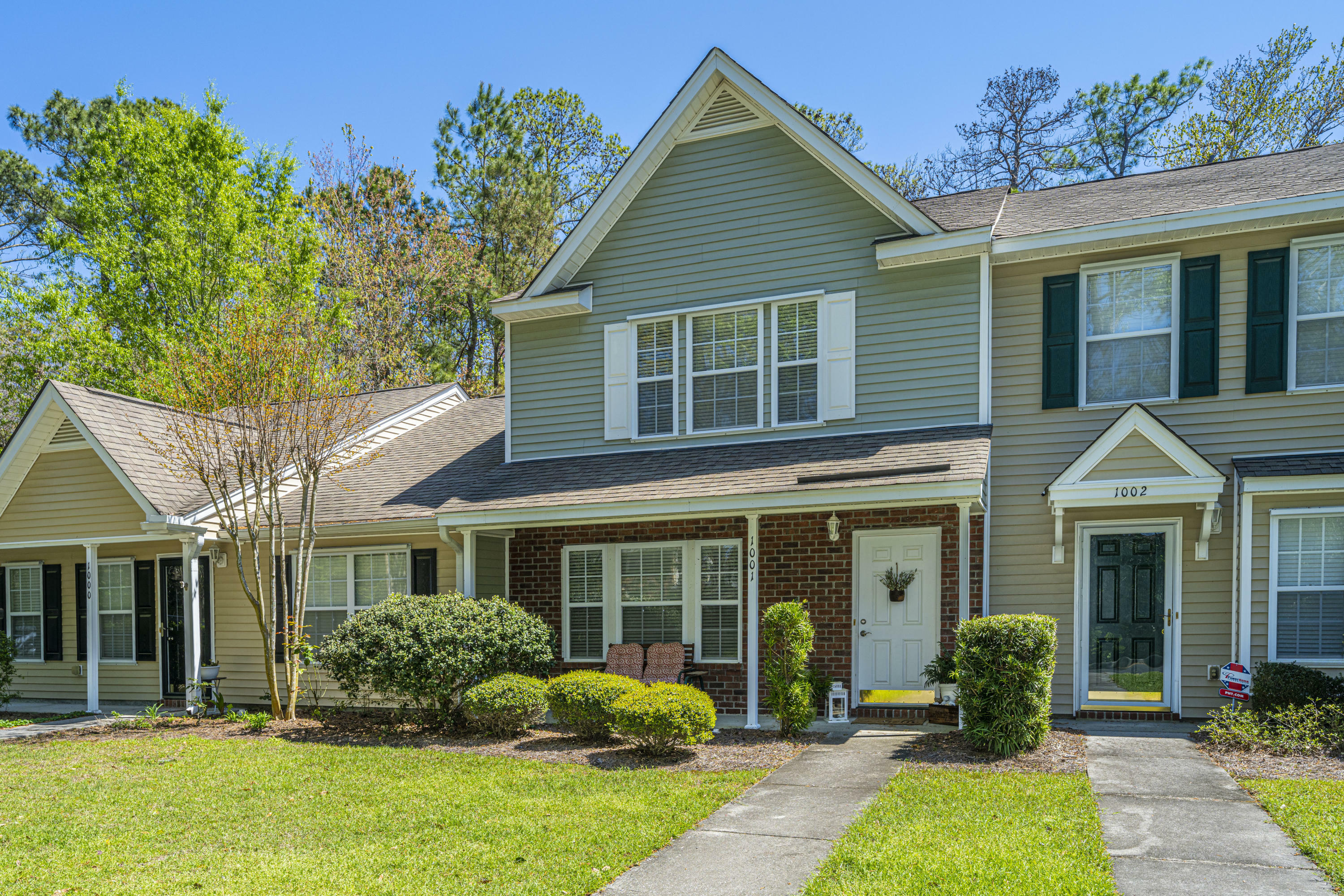 Property Photo:  1001 Pine Bluff Drive  SC 29483 