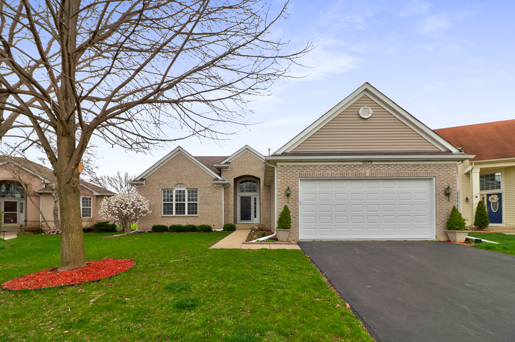 Property Photo:  3079 N Forrest Hills Court  IL 60083 