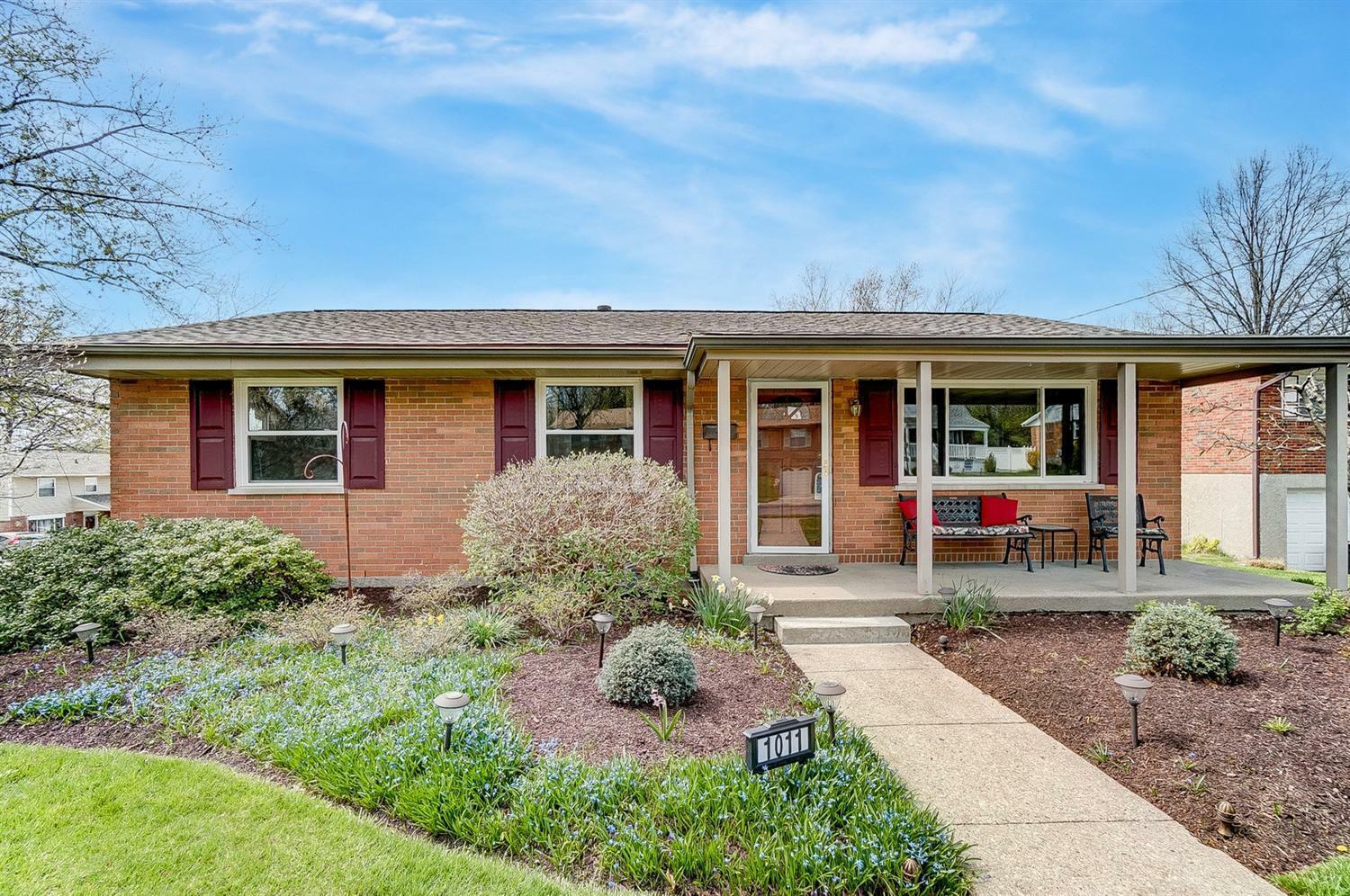 Property Photo: 1011 Fashion Ave OH 45238
