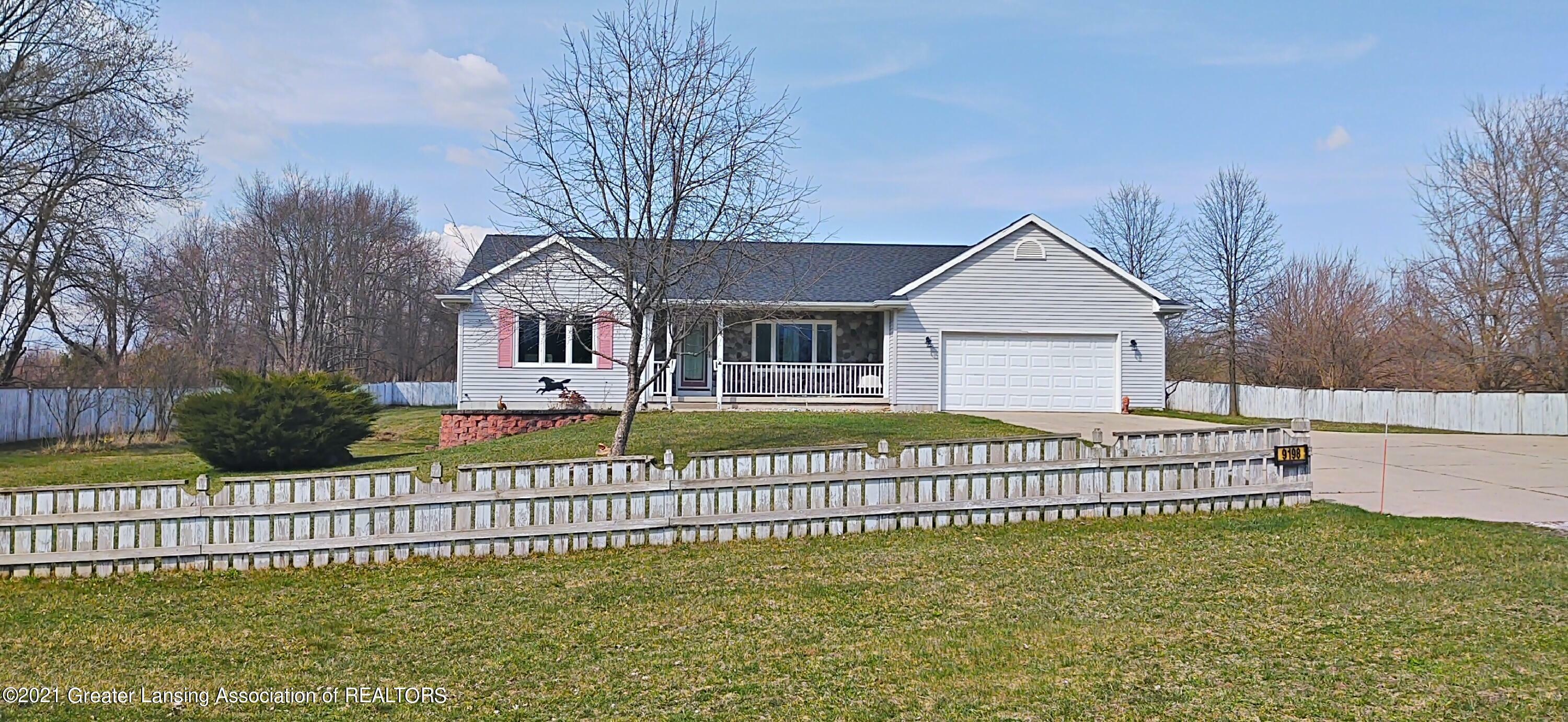 Property Photo: 9198 Grand River Avenue MI 48837