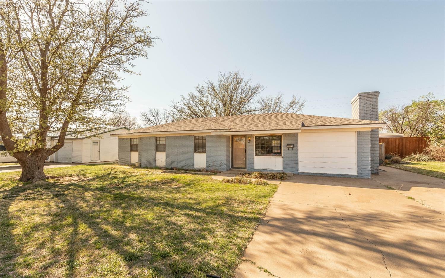 Property Photo:  4809 8th Street  TX 79416 