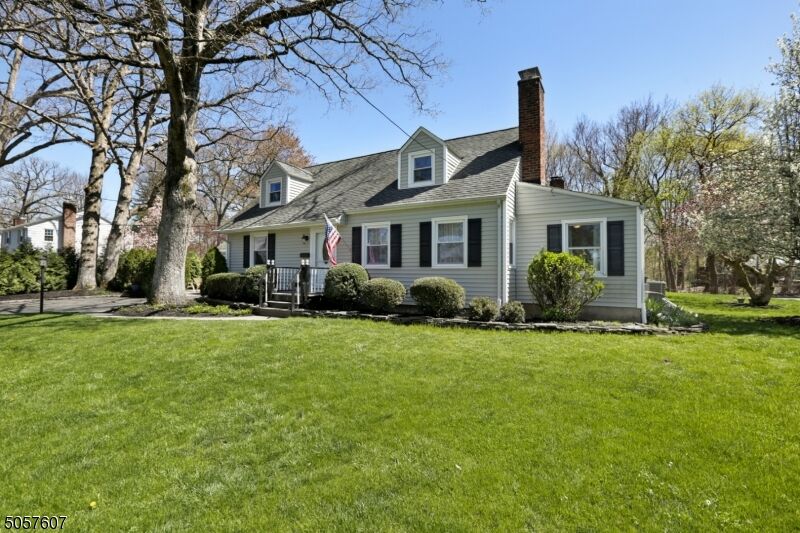 Property Photo:  1 Shadylawn Dr  NJ 07940 