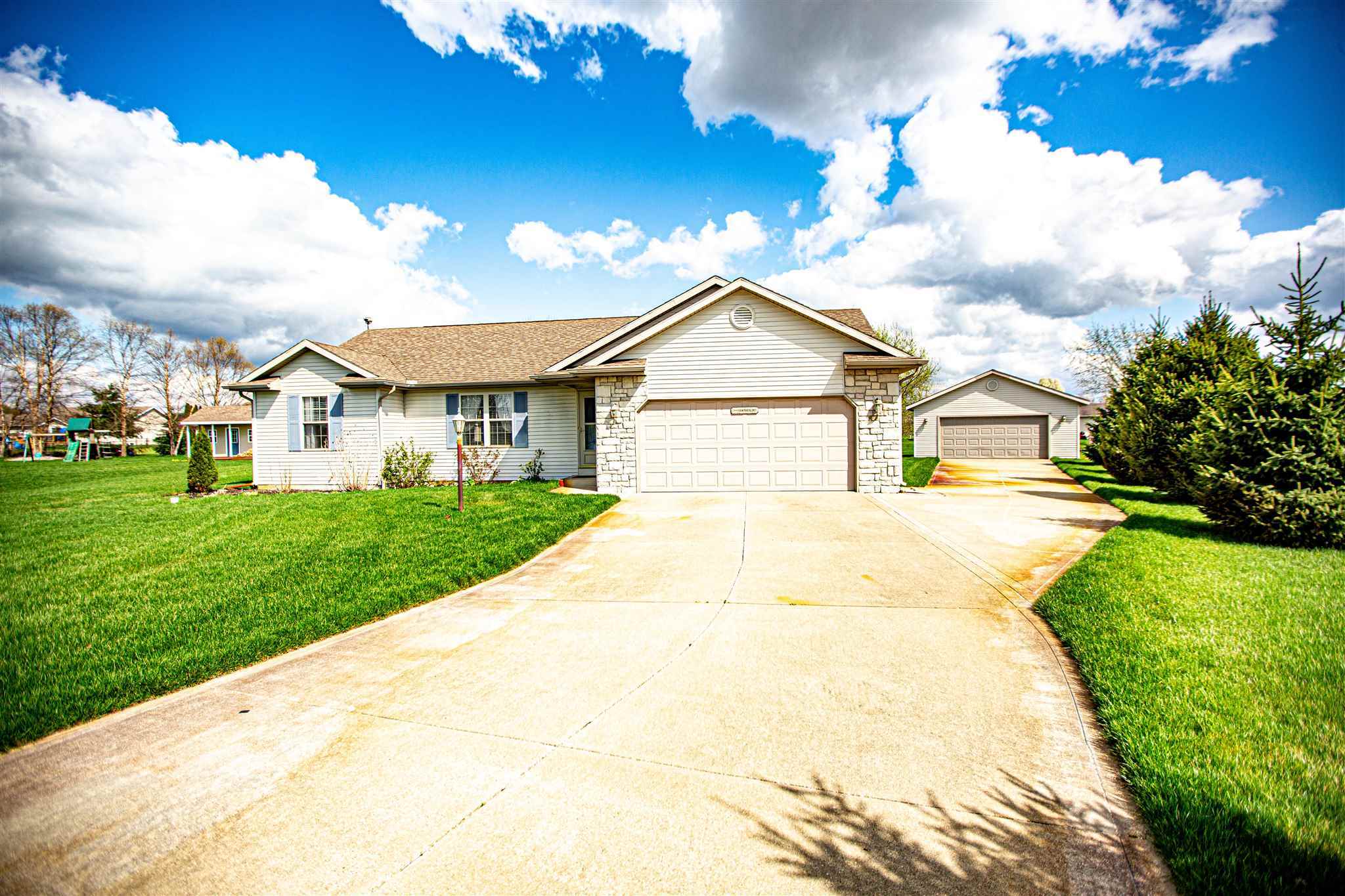 Property Photo:  58756 Dunstin Court  IN 46528 