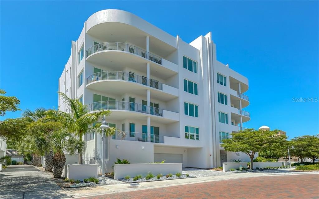 Property Photo: 609 Golden Gate Point 501 FL 34236