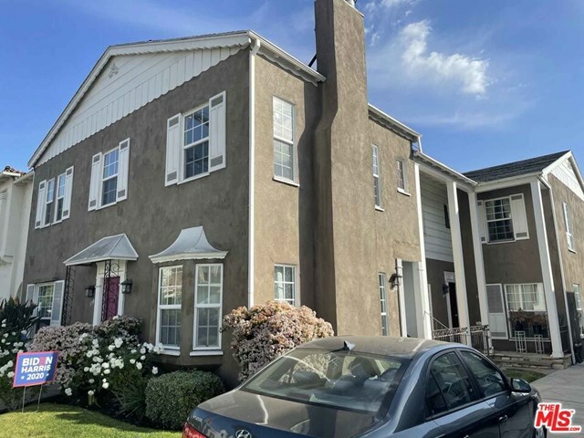 Property Photo:  1146 1/2 S Cochran Avenue  CA 90019 