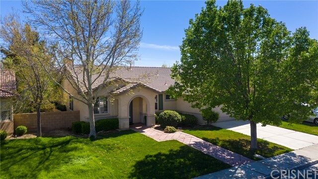 Property Photo: 1522 W Avenue H1 CA 93534
