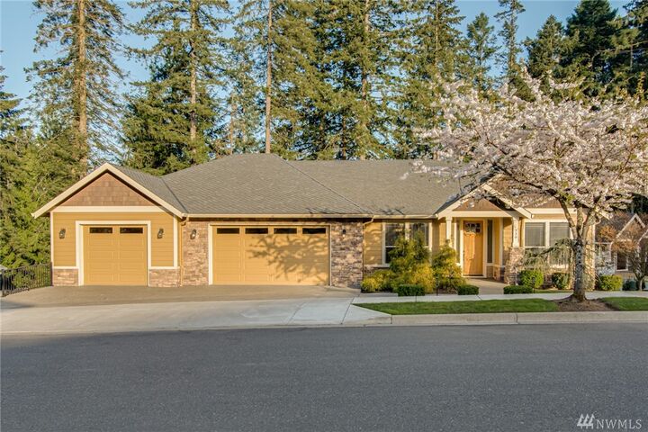 Property Photo: 730 S 19th Place WA 98642