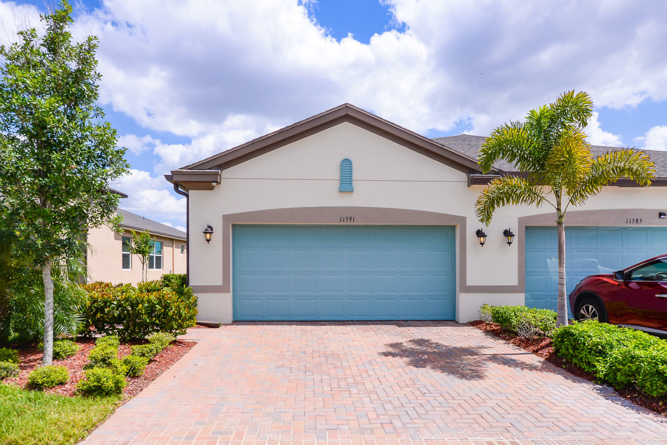 Property Photo:  11591 SW Lake Park Drive  FL 34987 