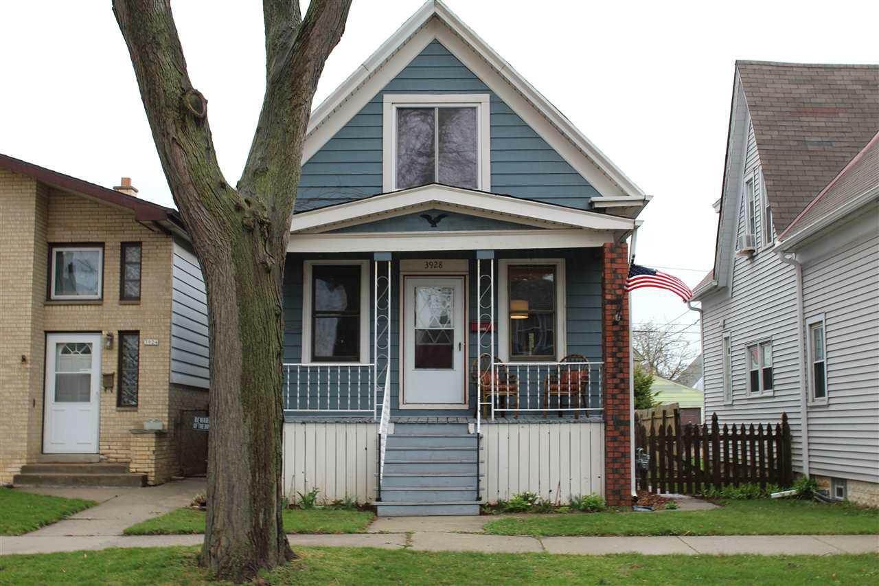 Property Photo:  3928 East Barnard Ave  WI 53100 