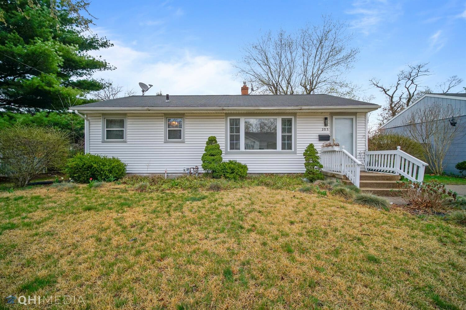 Property Photo:  205 Grace Street  IN 46360 