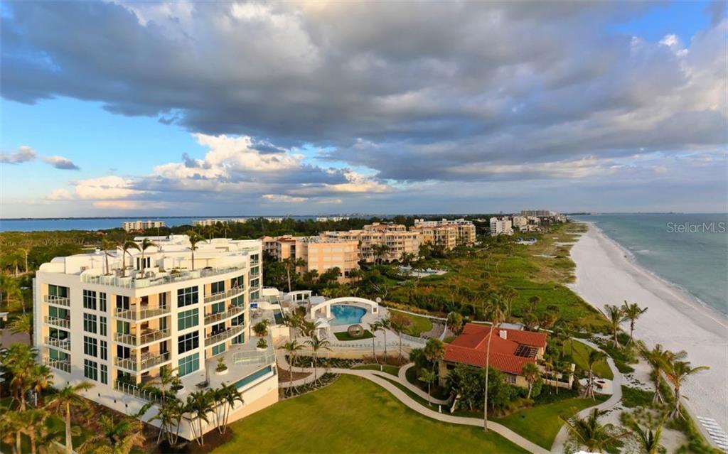 Property Photo: 2251 Gulf Of Mexico Drive 204 FL 34228