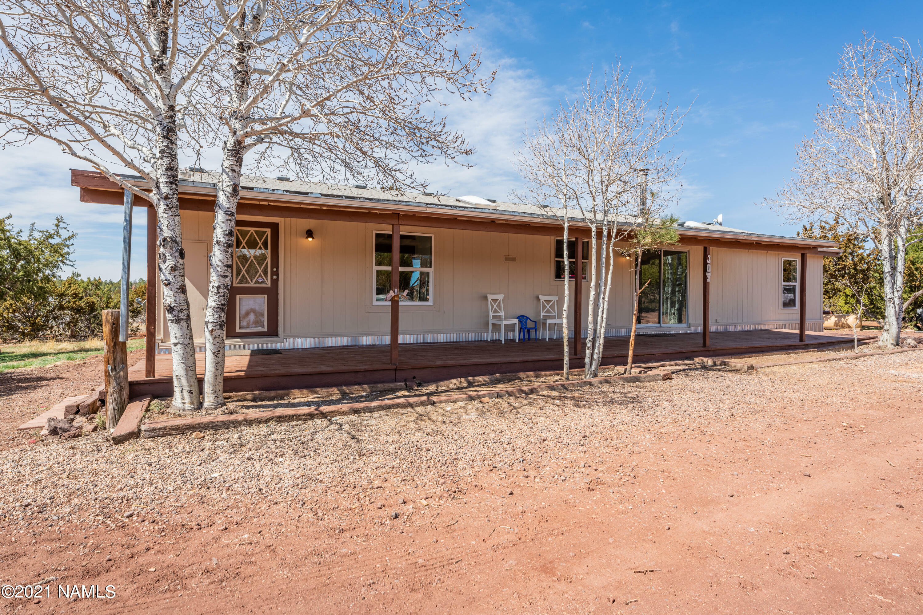 Property Photo:  1702 E Whitehall Drive  AZ 86046 