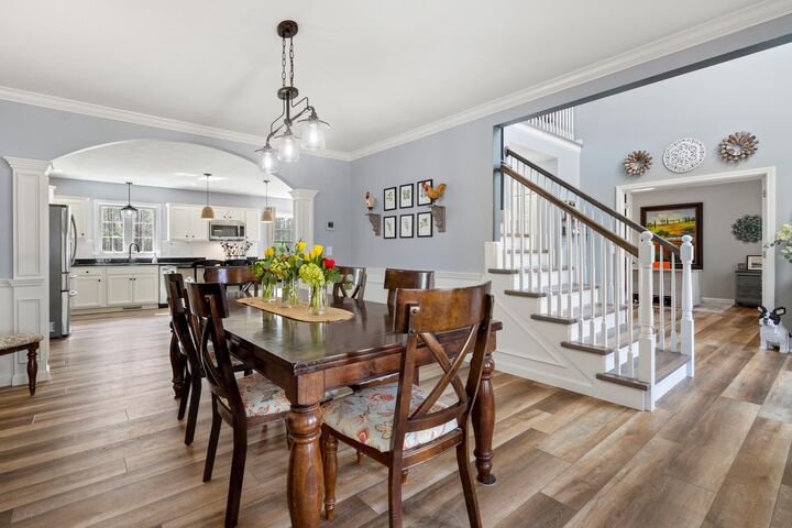 Property Photo: 12 Winchester Way NH 03032