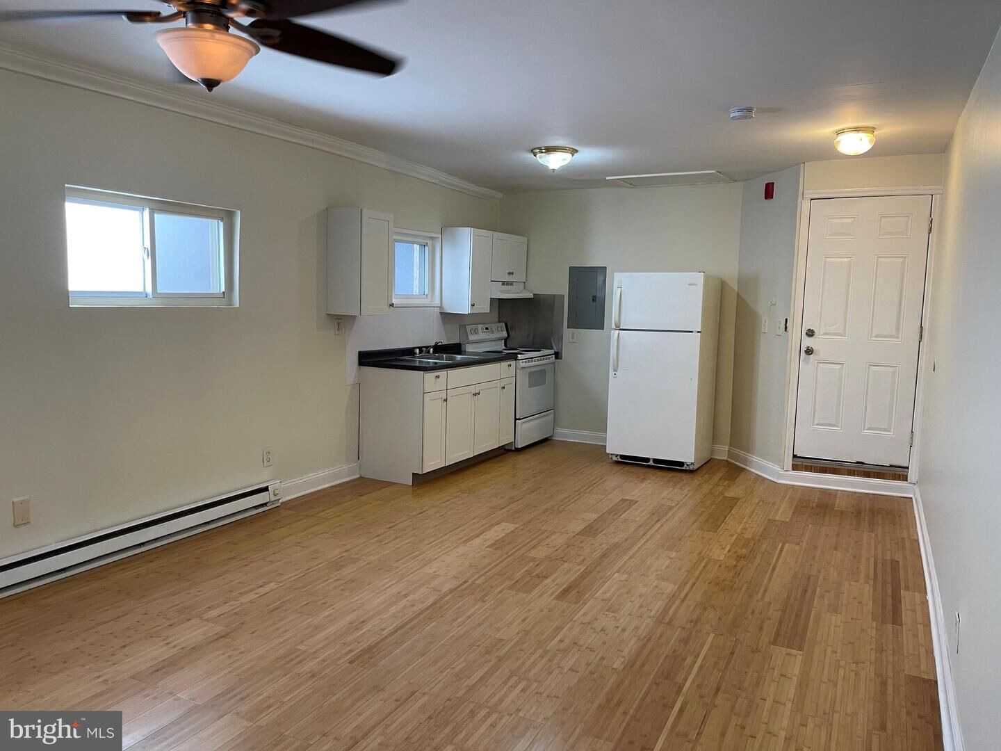 Property Photo:  2040 Frankford Avenue 2nd Fl Rear  PA 19125 