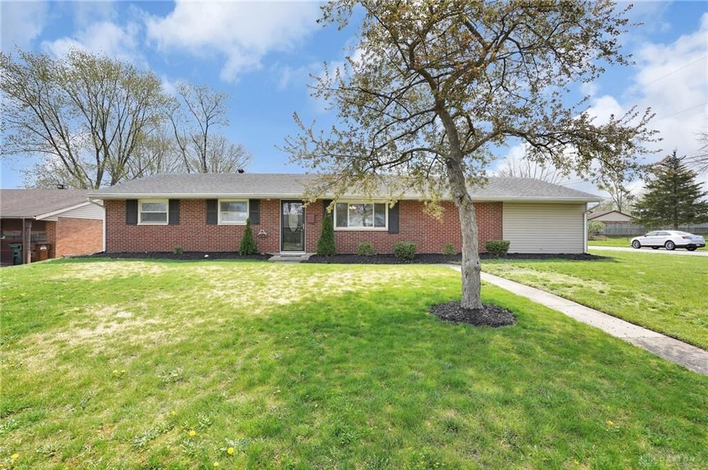 Property Photo: 437 Merrymaid Drive OH 45322