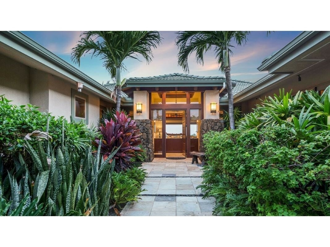 Property Photo:  62-3600 Amaui Pl 421  HI 96743 