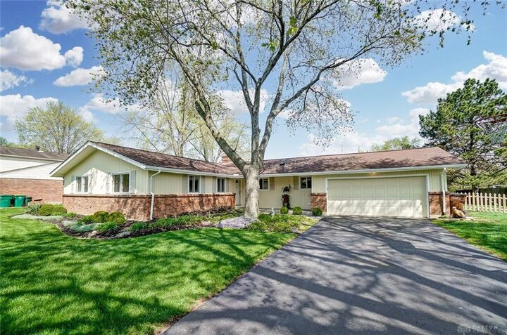 869 Hyde Park Drive  Washington Twp OH 45429 photo