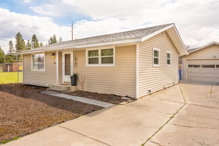 6604 E 8th Ave  Spokane Valley WA 99212 photo