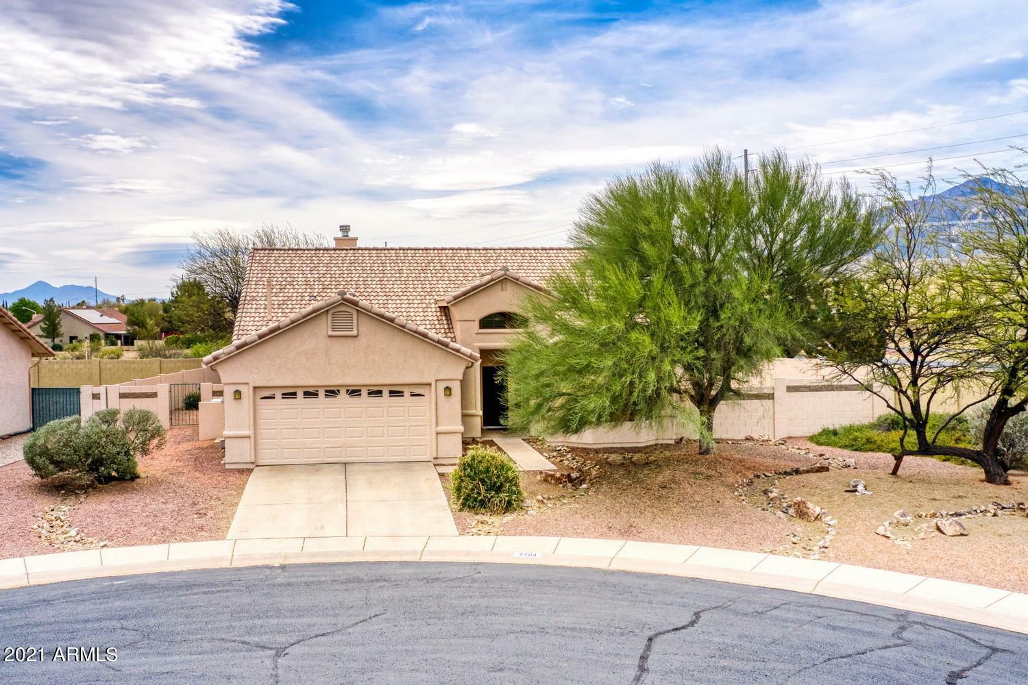 Property Photo:  2204 Evening Shadow Court  AZ 85650 