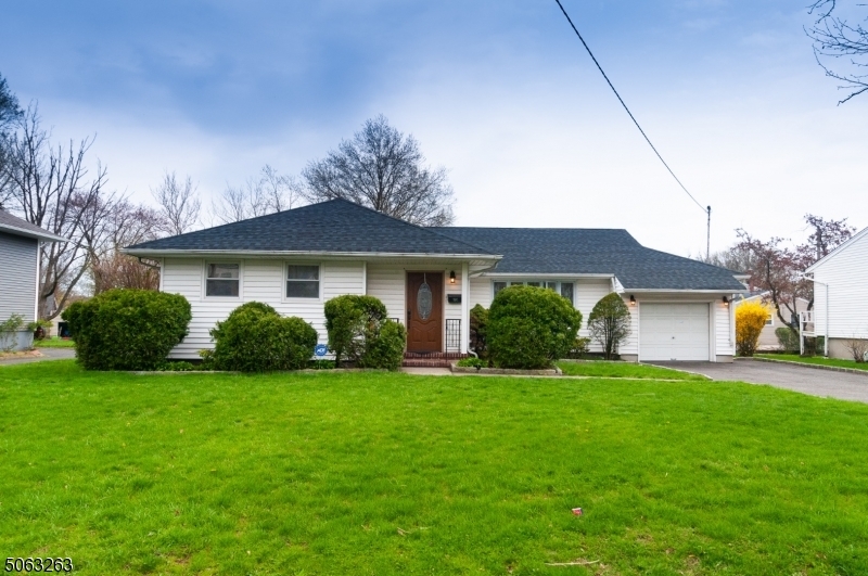 Property Photo:  395 Meisel Ave  NJ 07081 