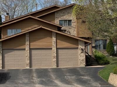 Property Photo:  423 S 3rd Street  IL 60174 