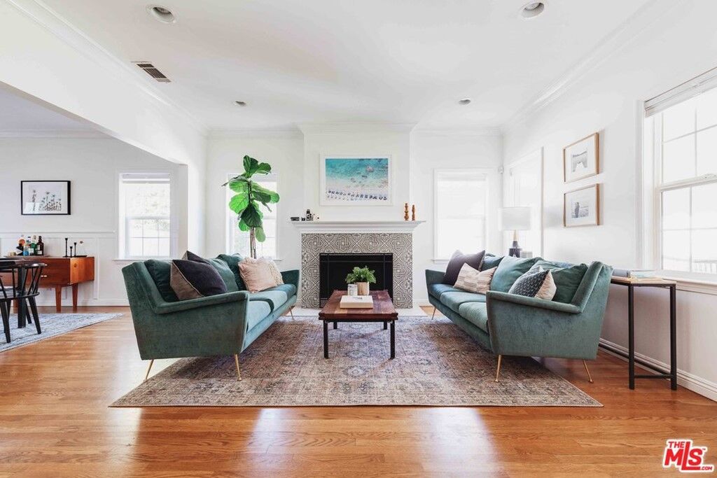 Property Photo:  4749 Norwich Avenue  CA 91403 