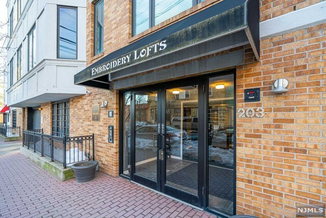 Property Photo:  203-207 Hackensack Plank Road 5A  NJ 07086 