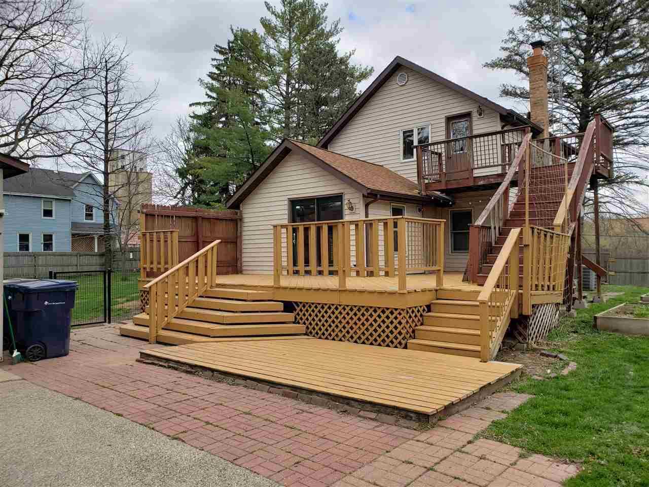 Property Photo: 530 South Pearl St WI 53548