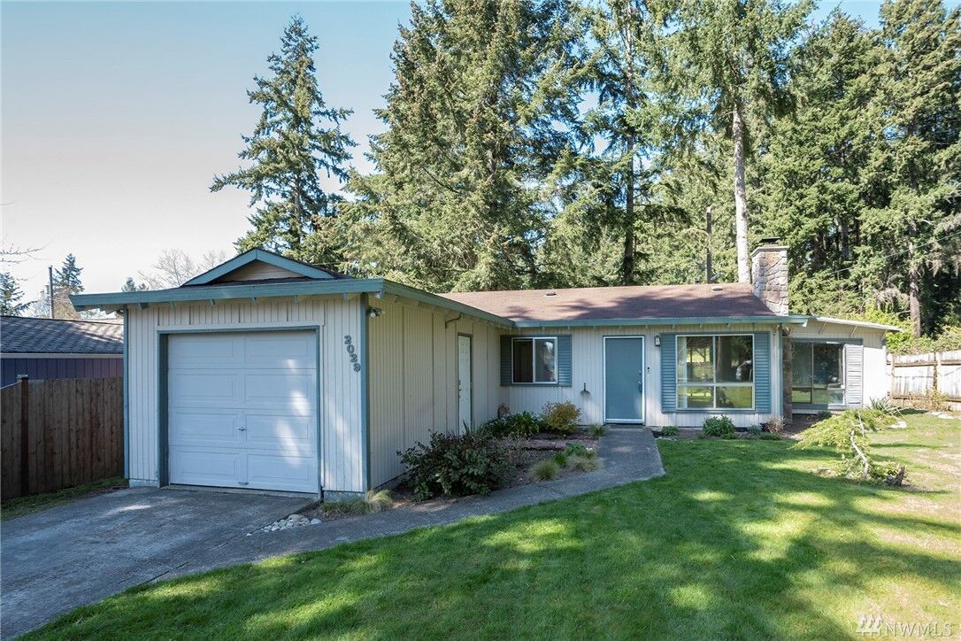 Property Photo:  2029 E 62nd St  WA 98404 