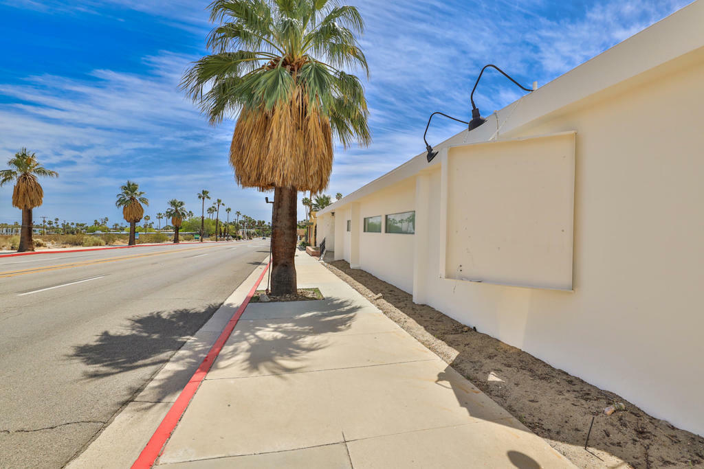 Property Photo:  2249 N Palm Canyon Drive  CA 92262 