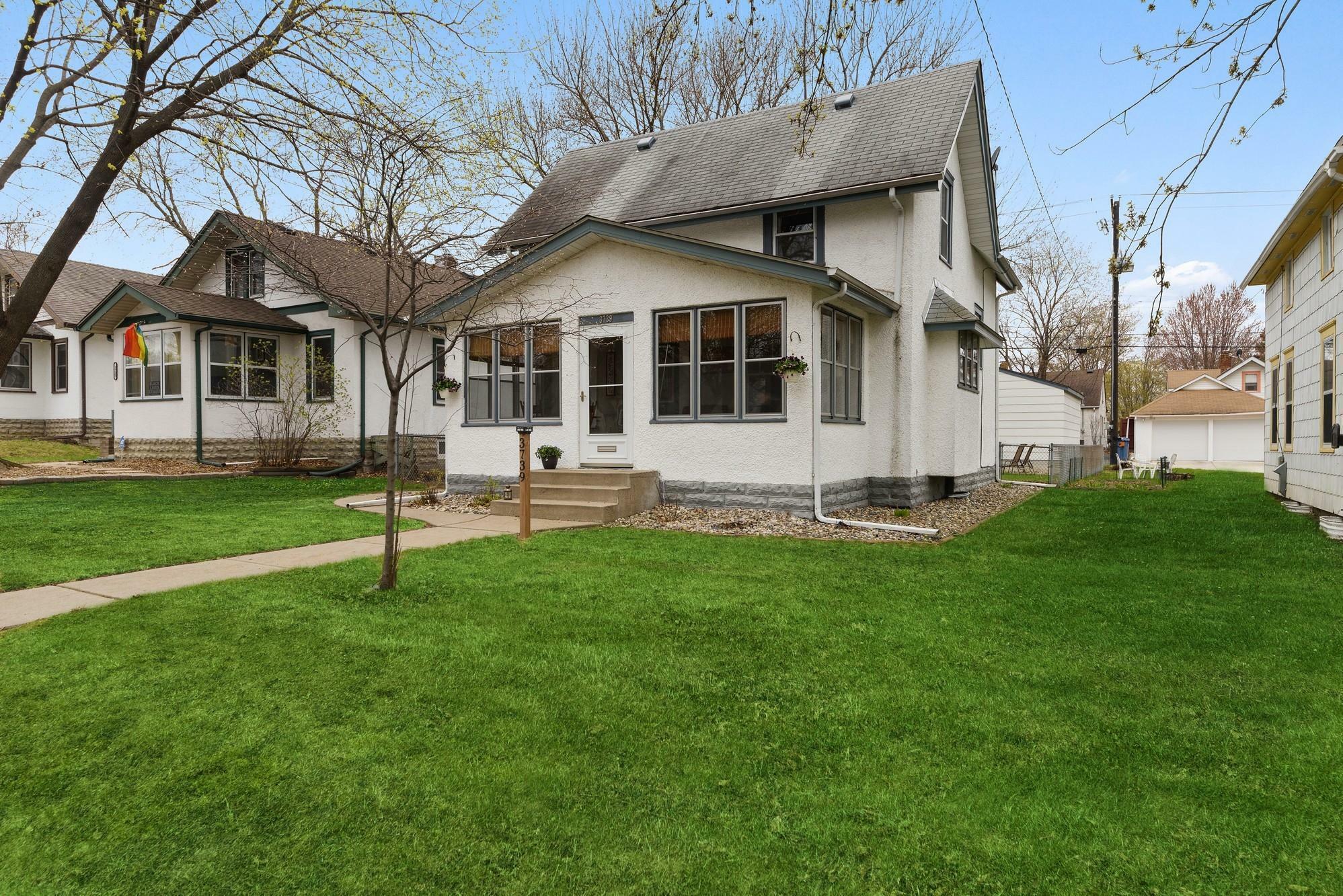 Property Photo:  3739 Thomas Avenue N  MN 55412 