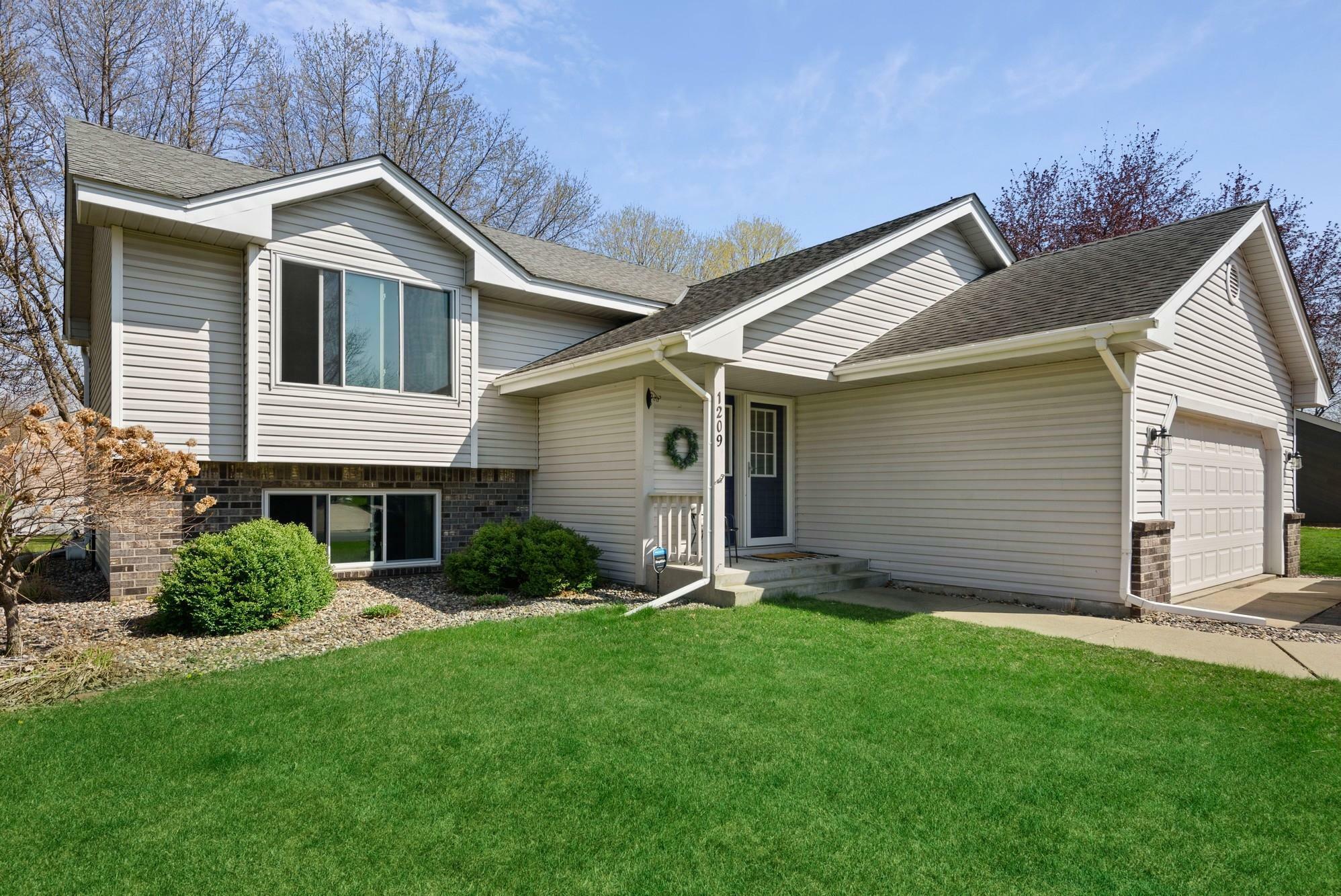 Property Photo:  1209 Monroe Street S  MN 55379 