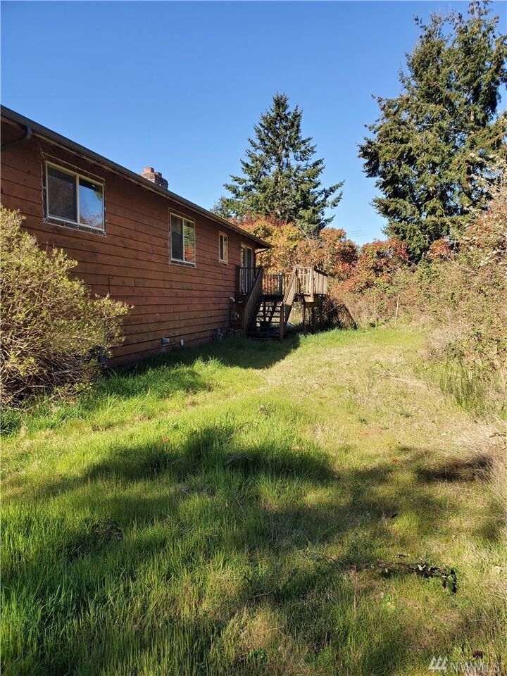 Property Photo: 6108 24th St NW WA 98335