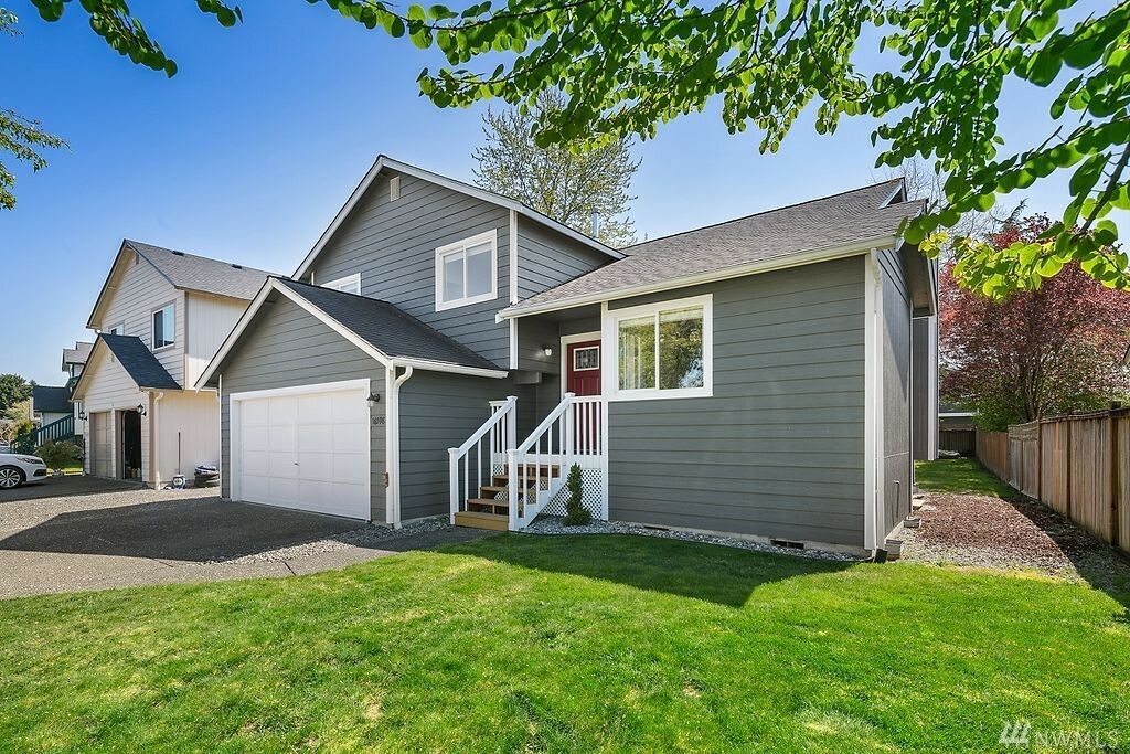 Property Photo:  16598 150th St SE  WA 98272 