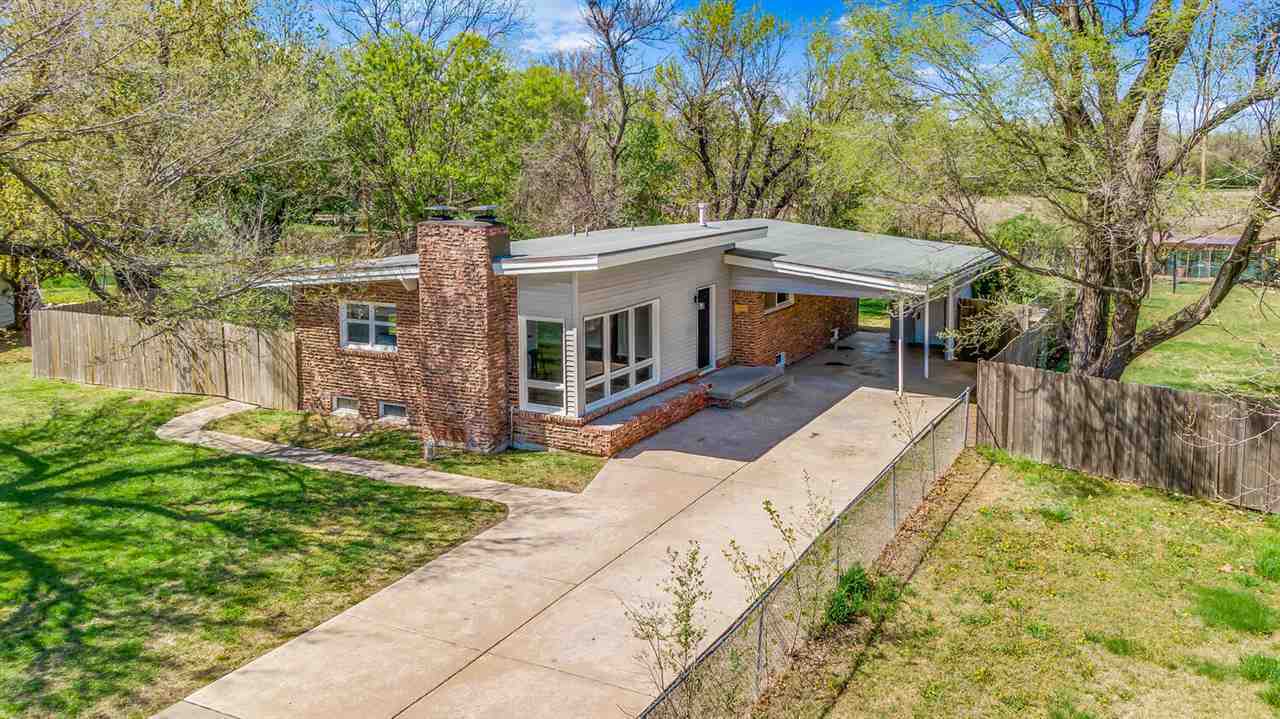 Property Photo:  2947 Fairmount Ave  KS 67220 