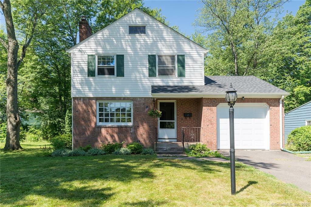 Property Photo:  7 Mohegan Drive  CT 06117 