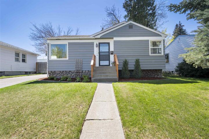 3224 E 19th Ave  Spokane WA 99223-3821 photo