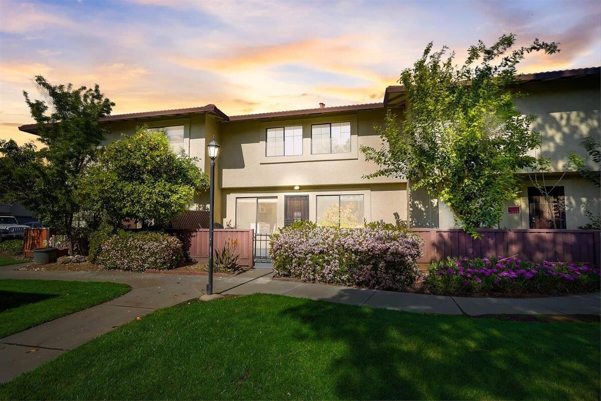 Property Photo:  207 Kenbrook Circle  CA 95111 