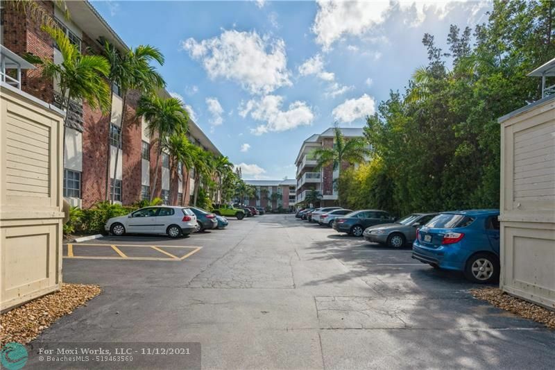 Property Photo:  2426 SE 17th St 306A  FL 33316 