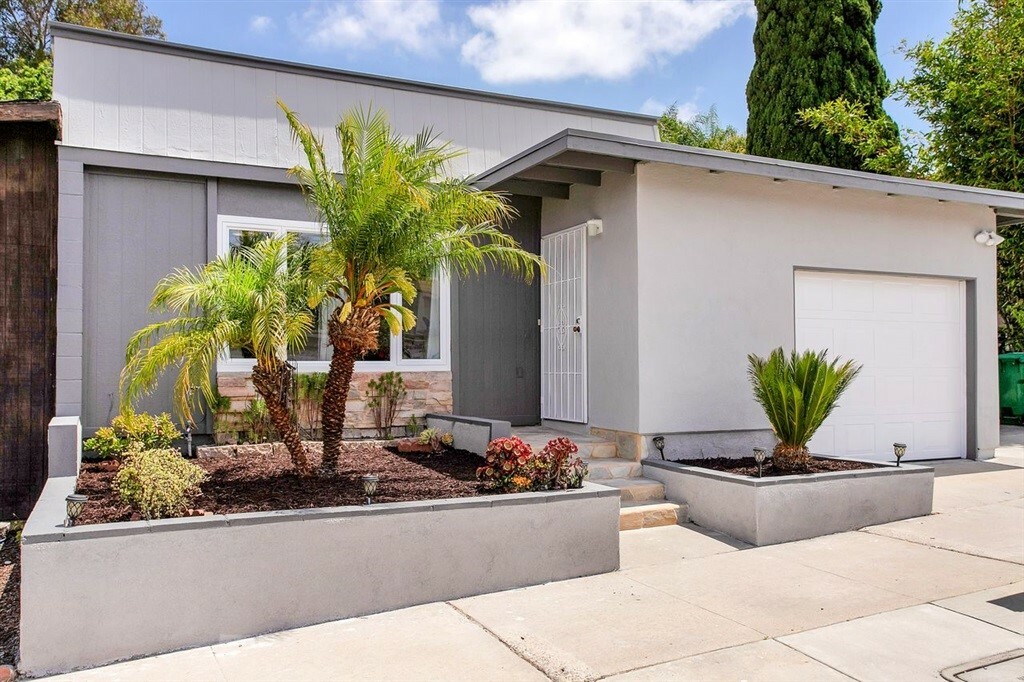 Property Photo:  4112 Lake Blvd  CA 92056 