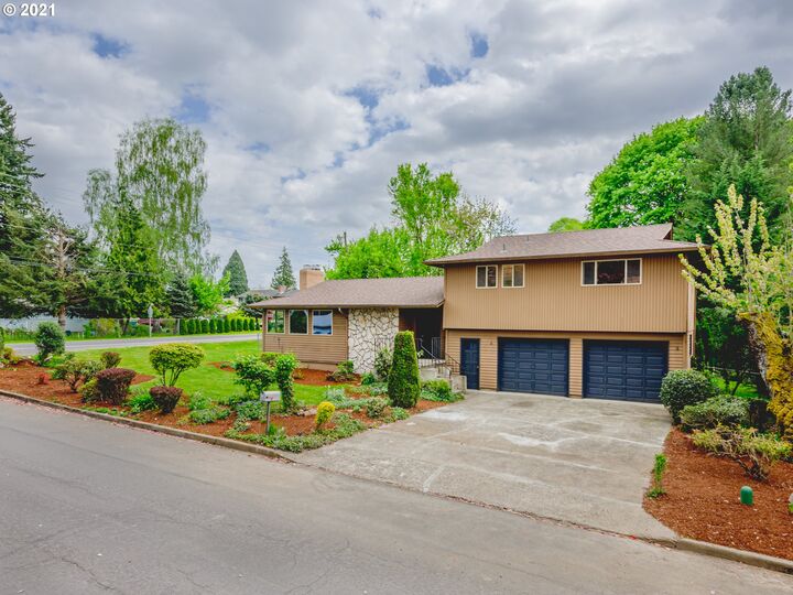 205 NE 108th St  Vancouver WA 98685 photo